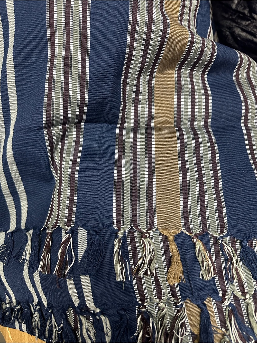 Hand woven hadrami shawl yemen